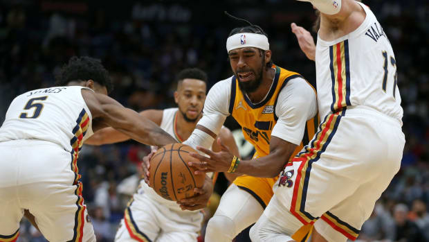Pelicans Swarm Conley